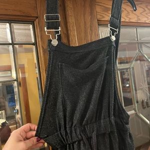 Kittenish cloth overalls